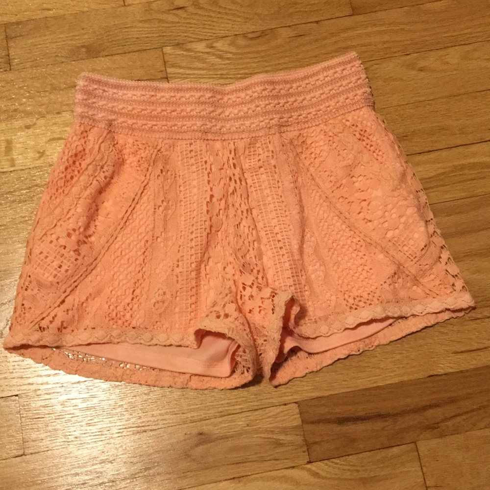 Peachy Pink Lace Shorts! 🍑